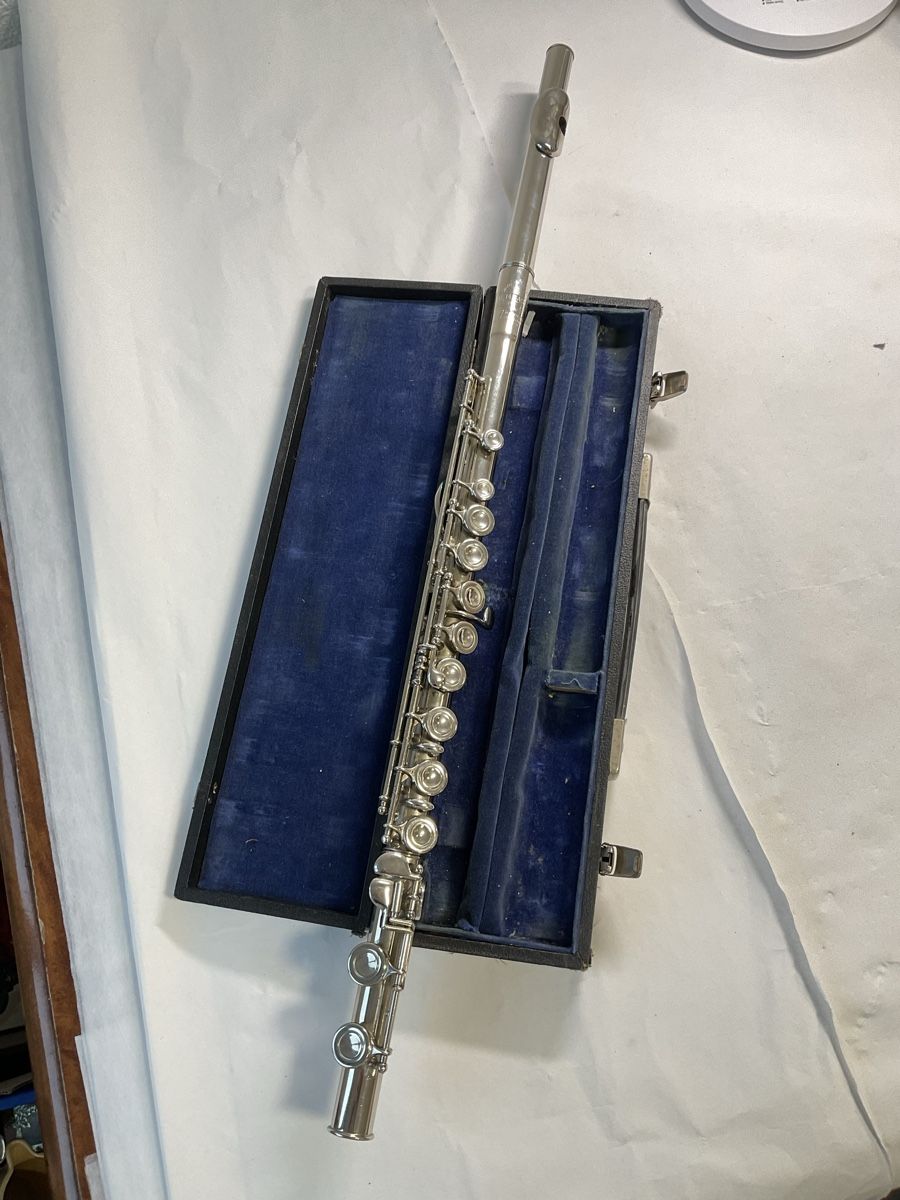 Besson Musikinstrumente: Flûte traversière, Besson London  – Gebraucht aus Malleray von Robot12 1