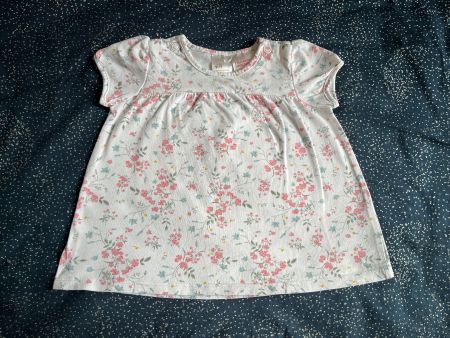 T-Shirt mit Blumen, Grösse 56