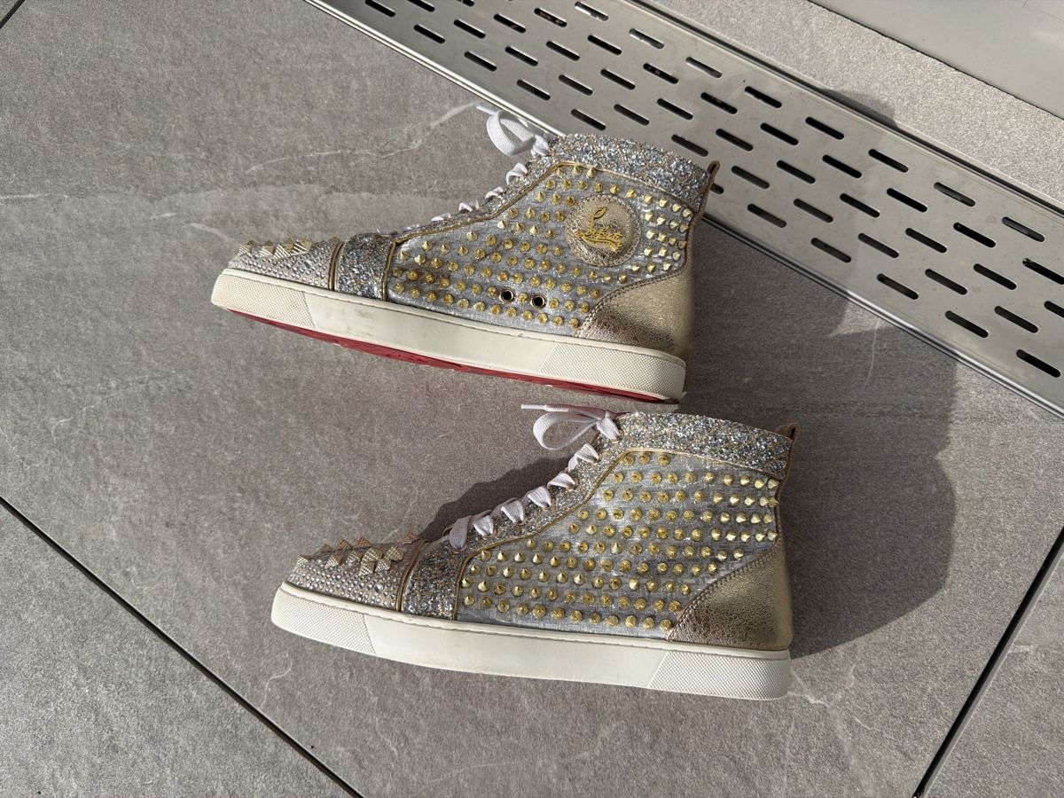 Christian Louboutin Scarpe da uomo: Louboutin Sneakers gold – Usato da Wolfwil venduto da Rolex1 5