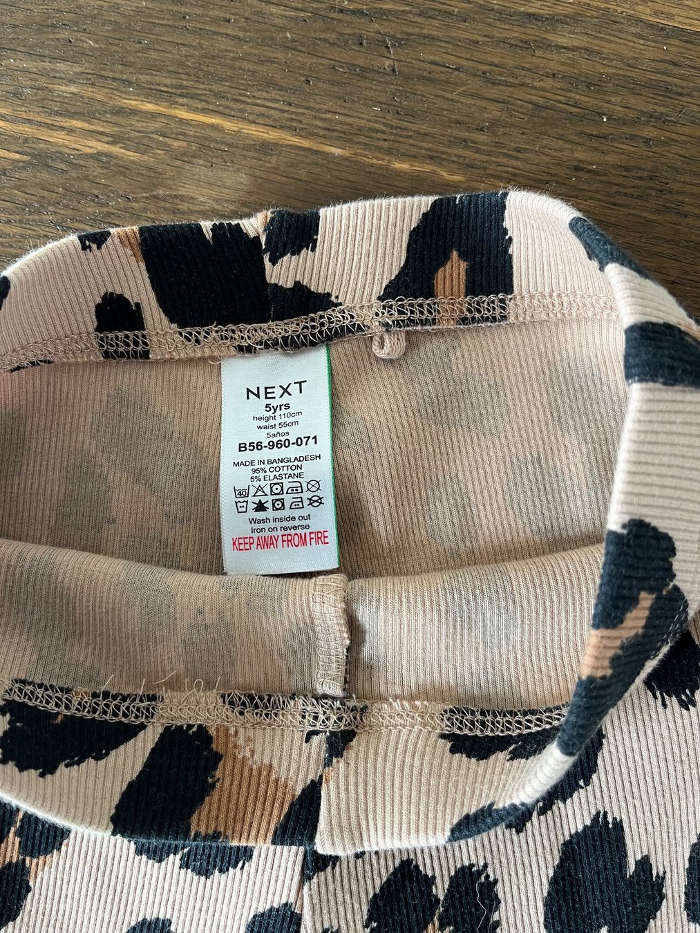 Next Calze & Collant: Leggins mit Leopardenmuster, 5 jährige – Usato da Zürich venduto da tiger22 1