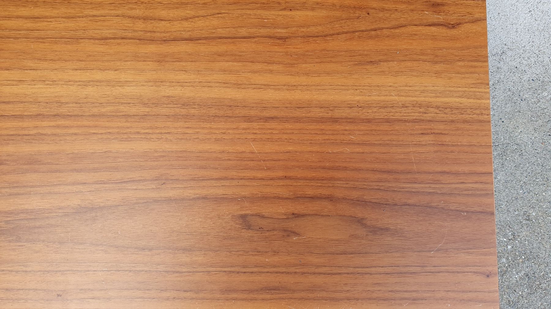 Tables: Salontisch Nussbaum furniert – D'occasion à Hirzel par Jacky016 2