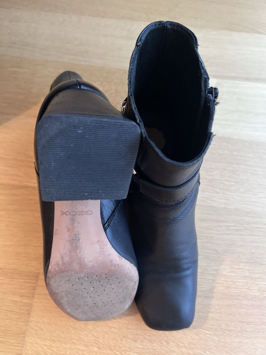 Geox Scarpe da donna: Geox Leder Stiefelette Gr. 36 – Usato da Oberentfelden venduto da MAT_3 3