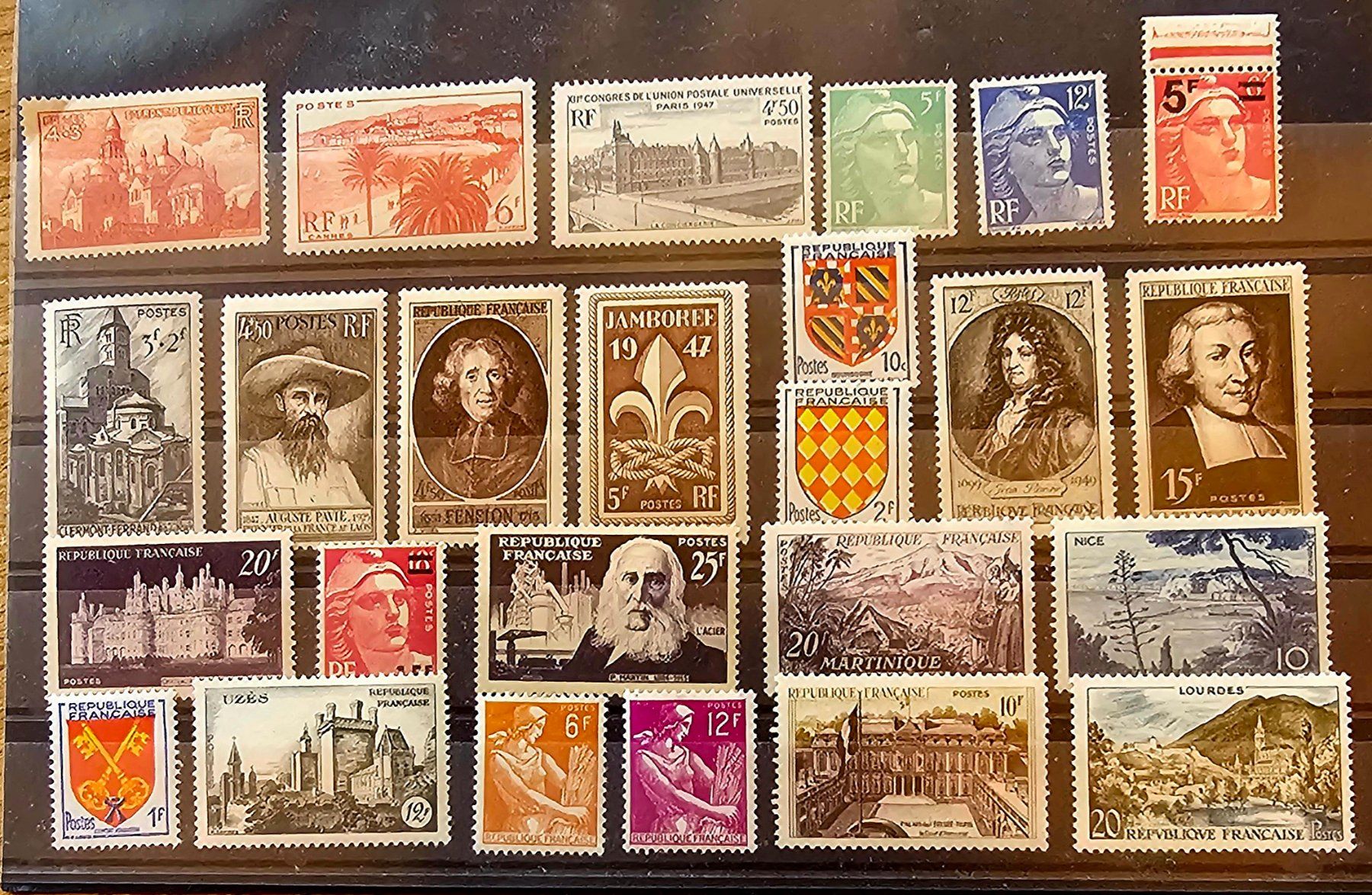 Tutti i francobolli: FRANCE coins datés ** 1946-58 – Nuovo (secondo la descrizione) da Les Valettes venduto da Nuba1