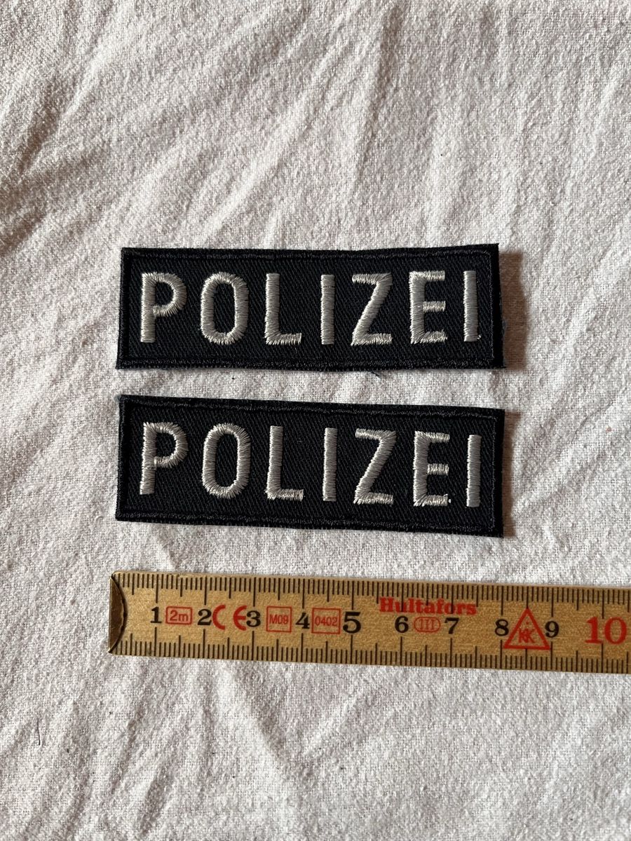 Placchette & Badge: Abzeichen Polizei – Usato da Maienfeld venduto da DivicoHelveticus