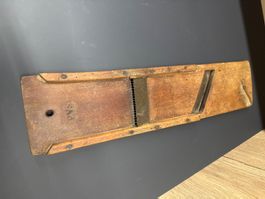 Mandoline de cuisine vintage en bois pour décoration