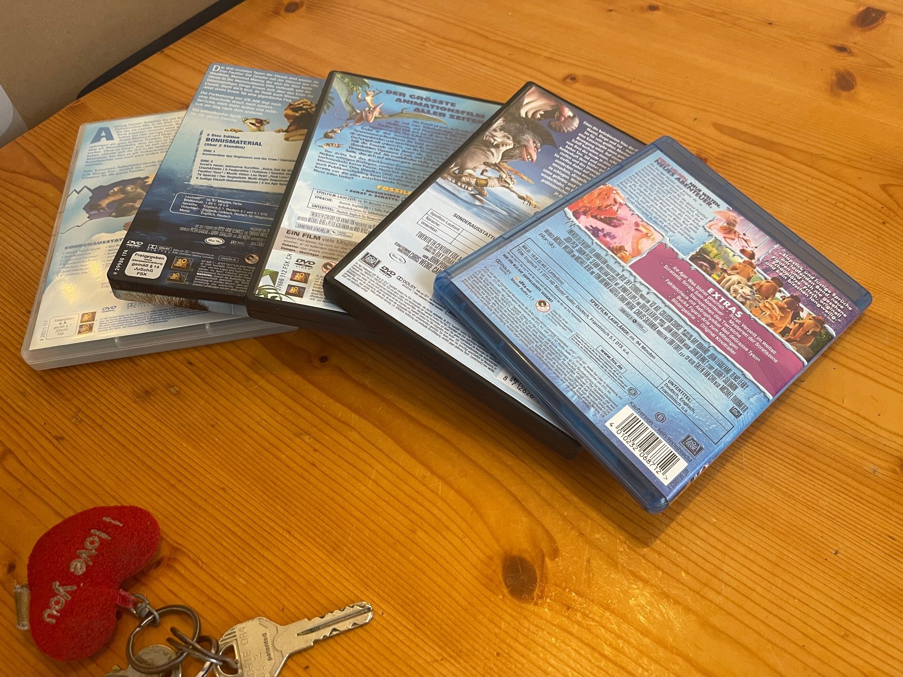 Tutti i DVDs: IceAge 1-5 (DVD) – Usato da Weinfelden venduto da ice_heart_xx 3