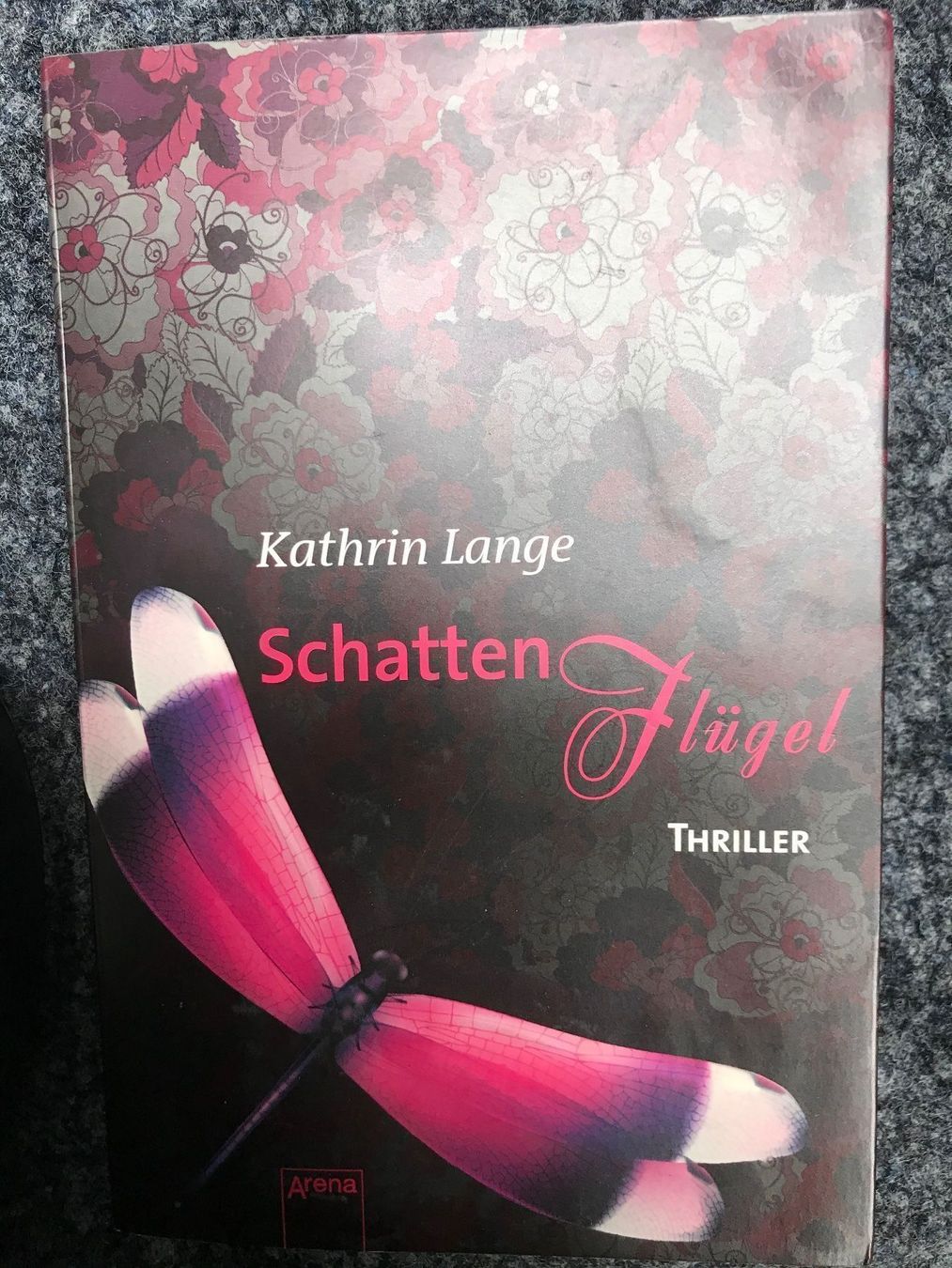 Libri: Buch - Schattenflügel Thriller – Usato da Triesenberg venduto da Anastasia26