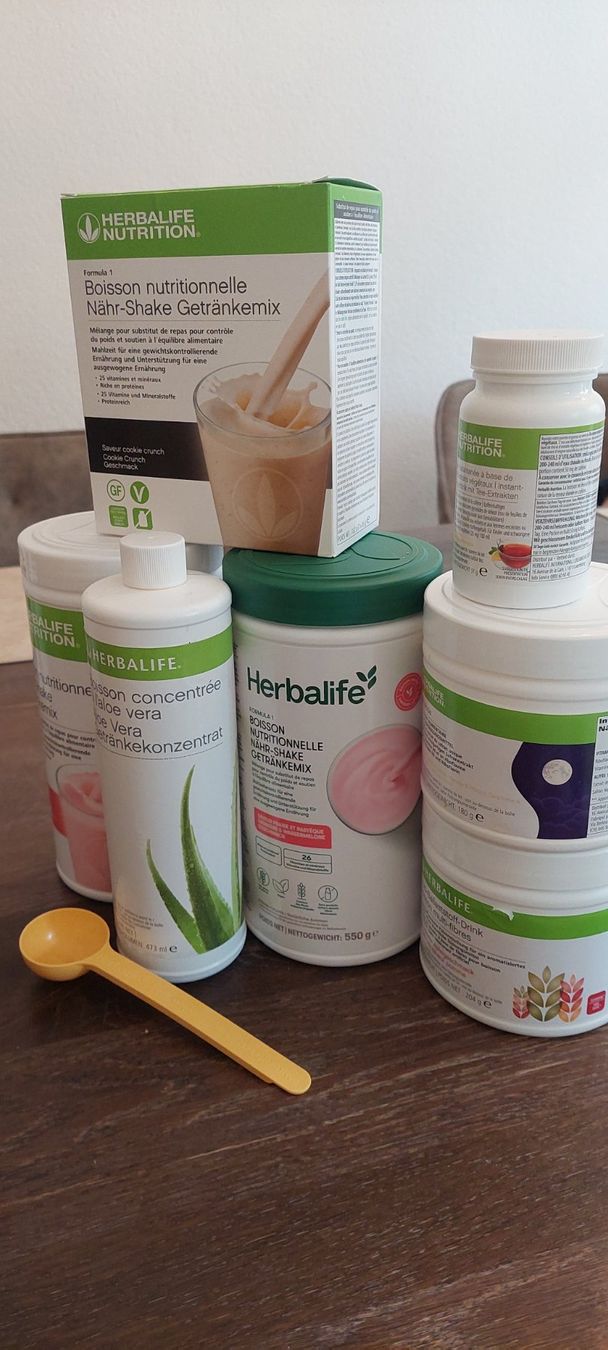Herbalife Aliments & Spécialités: Herbalife Packet gebraucht – D'occasion à Seuzach par House7