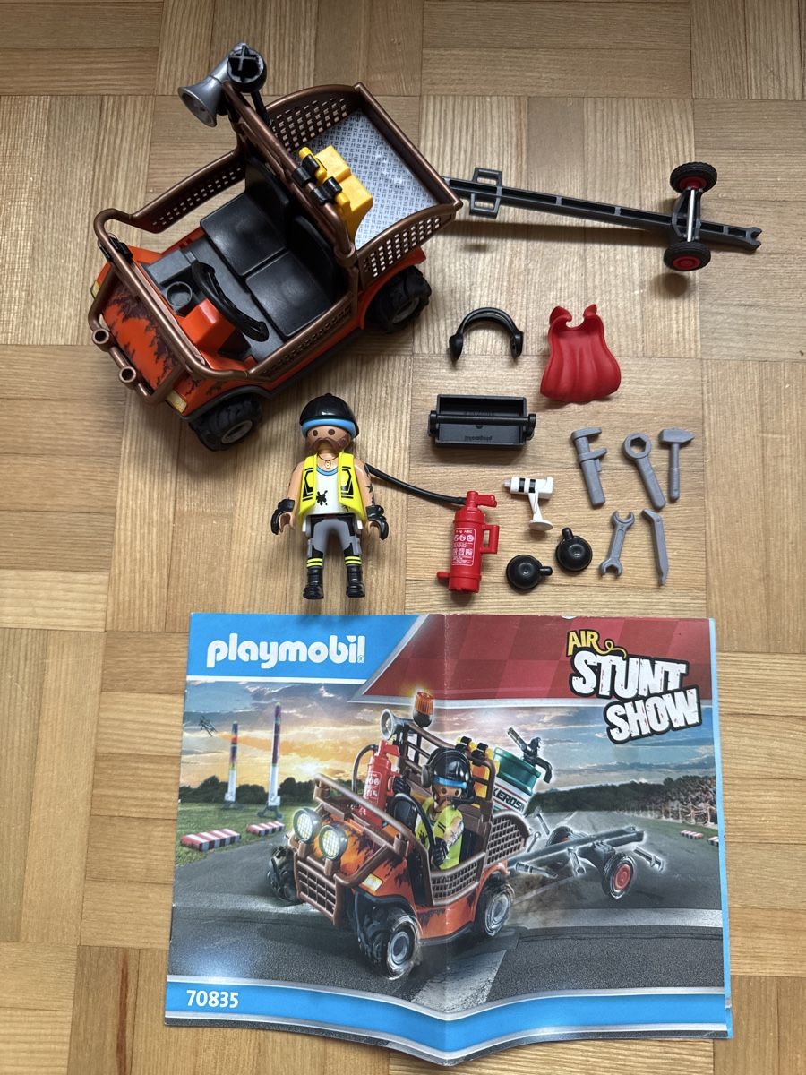 Playmobil Spielzeuge: Playmobil Stuntshow Auto mit Anhänger 70835 – Gebraucht aus Kilchberg ZH von Von_dutch