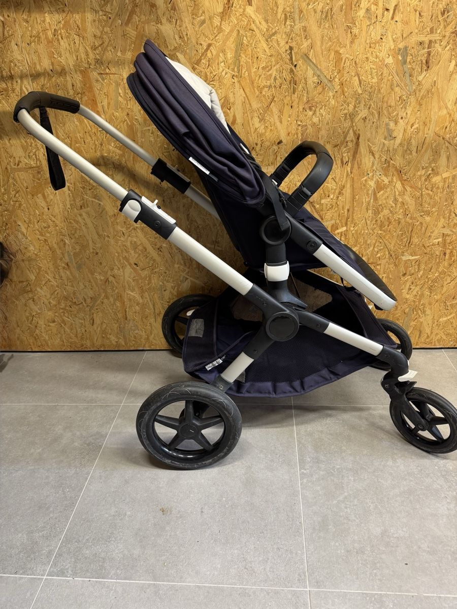 Bugaboo Carrozzine: Poussette Bugaboo Caméléon bleue 3 – Usato da Genève venduto da dsi_2n2s 1
