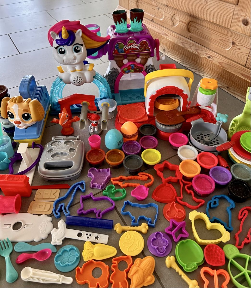 Play-Doh Giocattoli: Play Doh Set konvolut mit ungebrauchter Knete – Usato da Oberhasli venduto da Schneeschueh 2