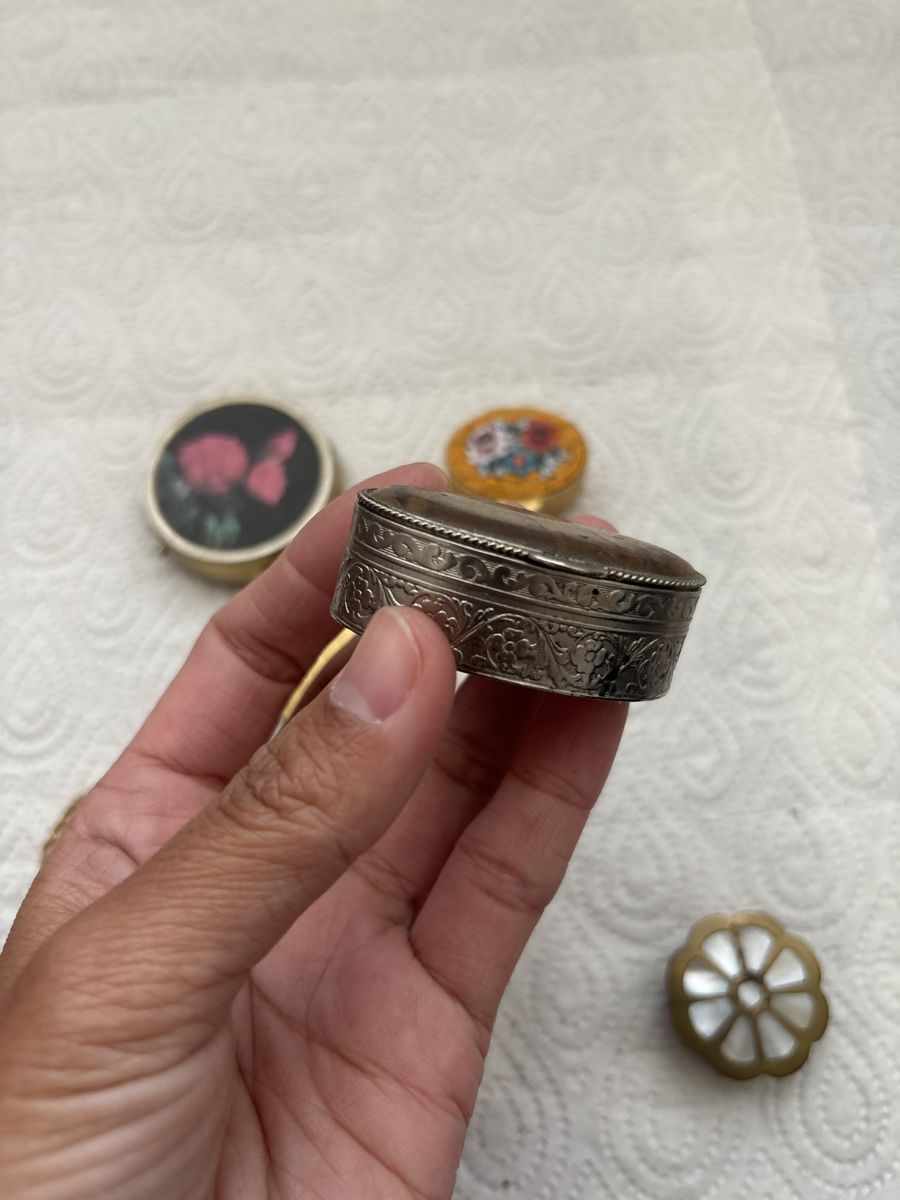 Altri gioielli: Vintage Pill case – Usato da Confignon venduto da Second_Hand_Ch 4