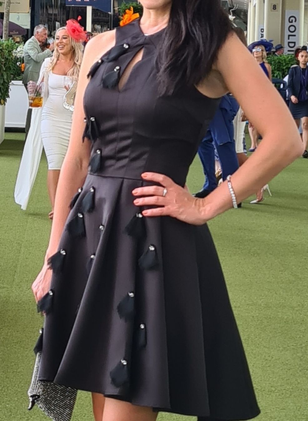 Vestiti: Elegantes Kleid XS – Nuovo (secondo la descrizione) da Zug venduto da opo_cy5d