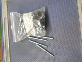 Isolierte Rohrschelllen mit Stockschrauben  10 Stk.