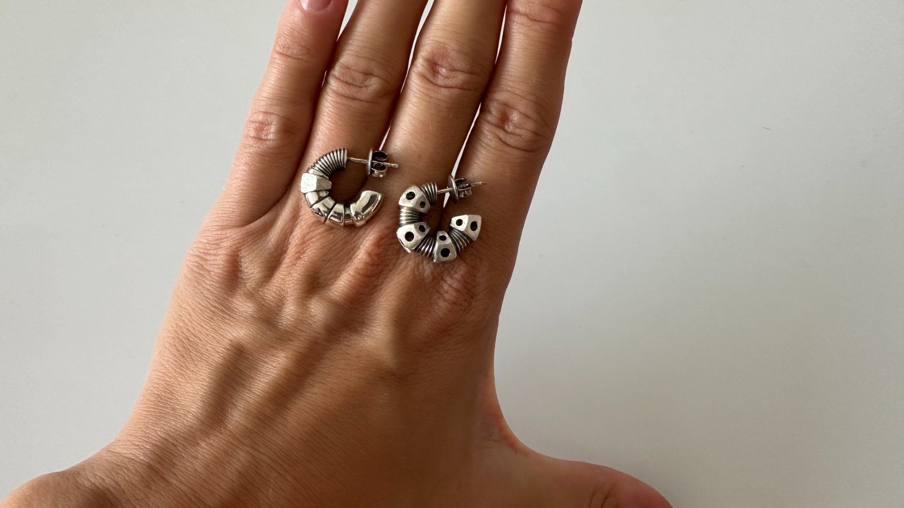 Bottega Veneta Orecchini pendenti & Orecchini a lobo: New silver earrings Bottega Veneta‪ – Nuovo (secondo la descrizione) da Lugano venduto da juledo 3