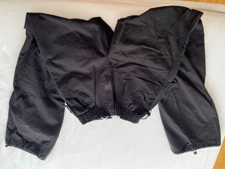 Bershka schwarze Jeans gr XS