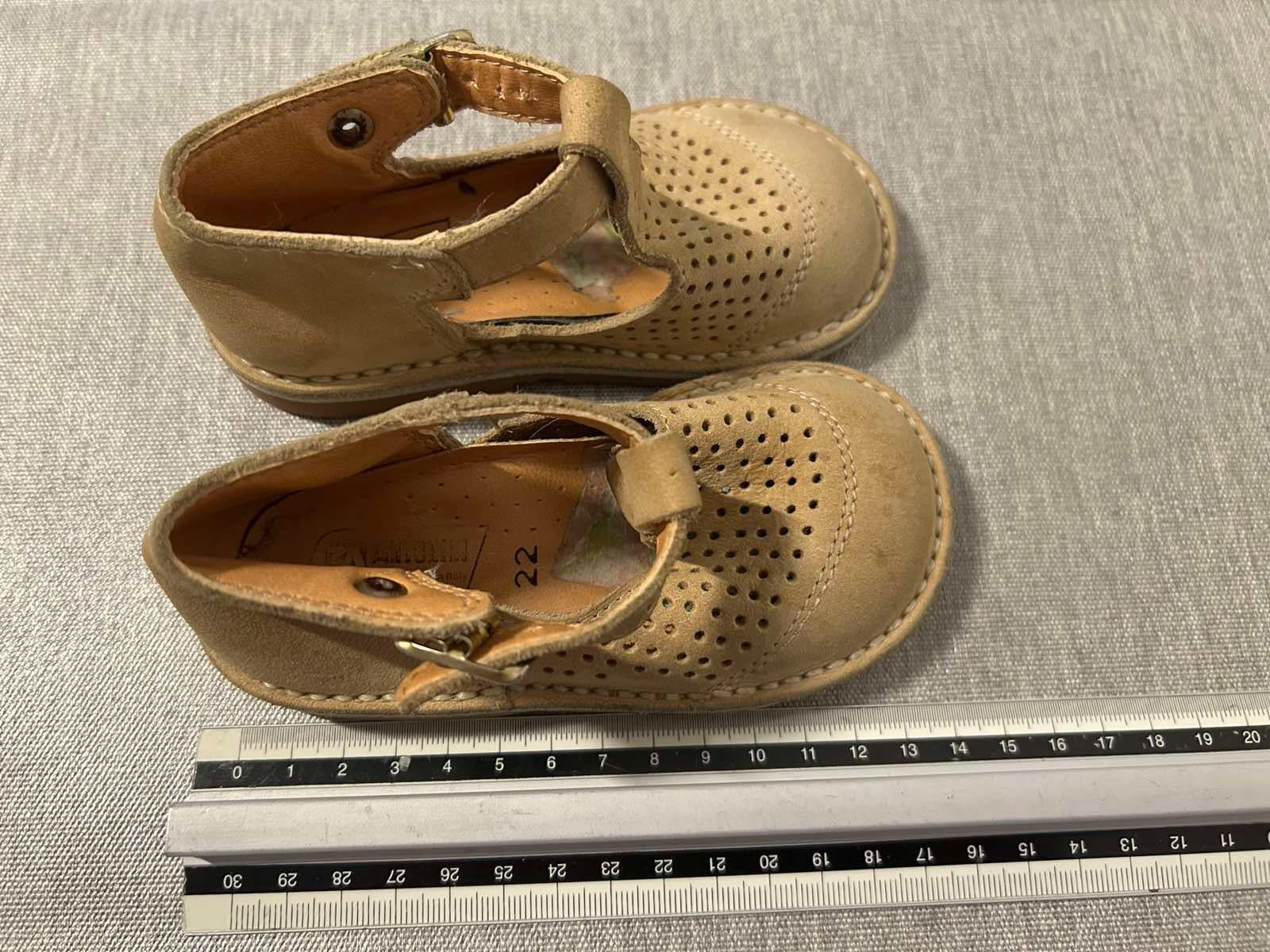 Scarpe per ragazze: Schuhe für Mädchen – Usato da Wil SG venduto da Nvik 3
