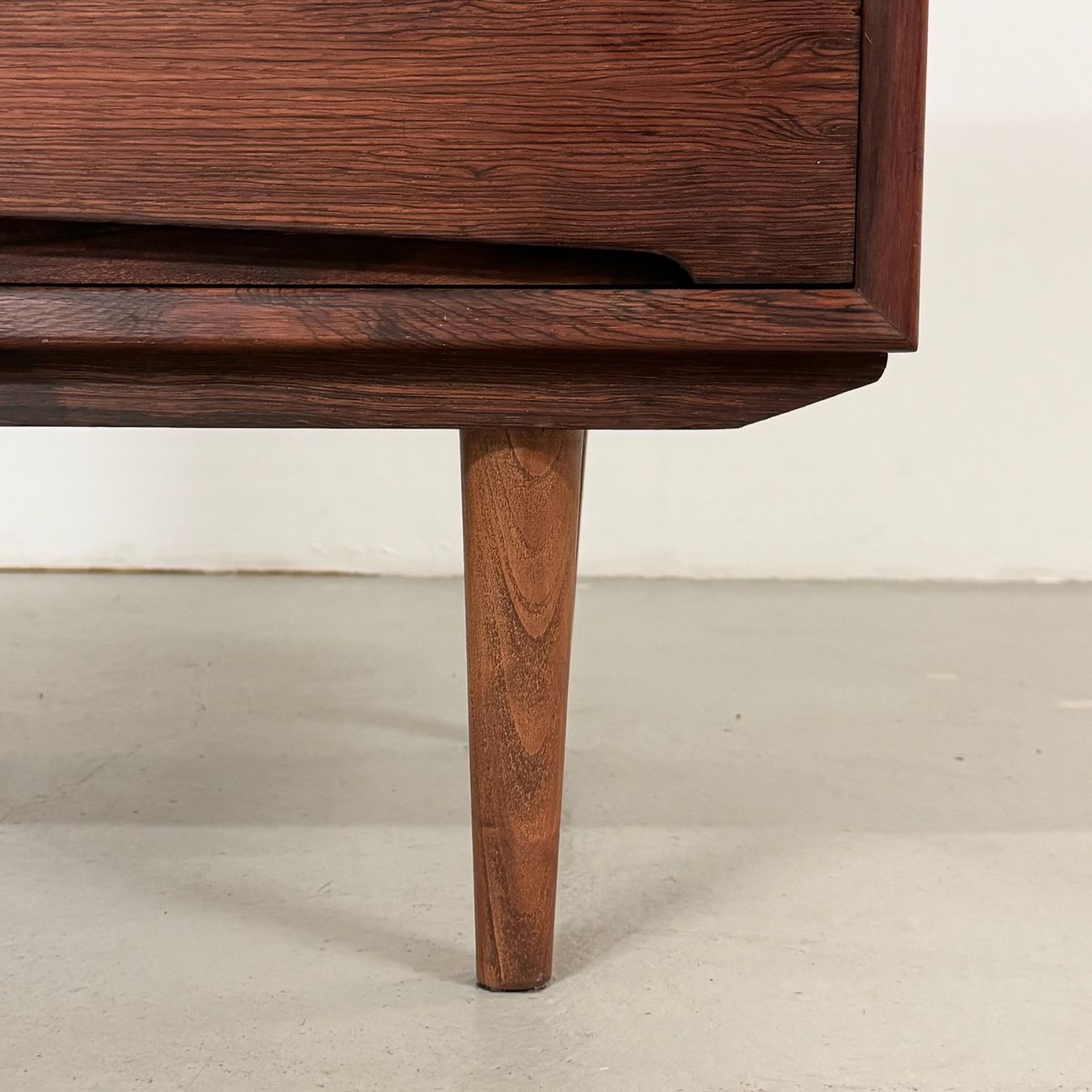 Cassettiere: MCM palisander Kommode Vodder Denmark 60s – Usato da Basel venduto da MidMod20C 2
