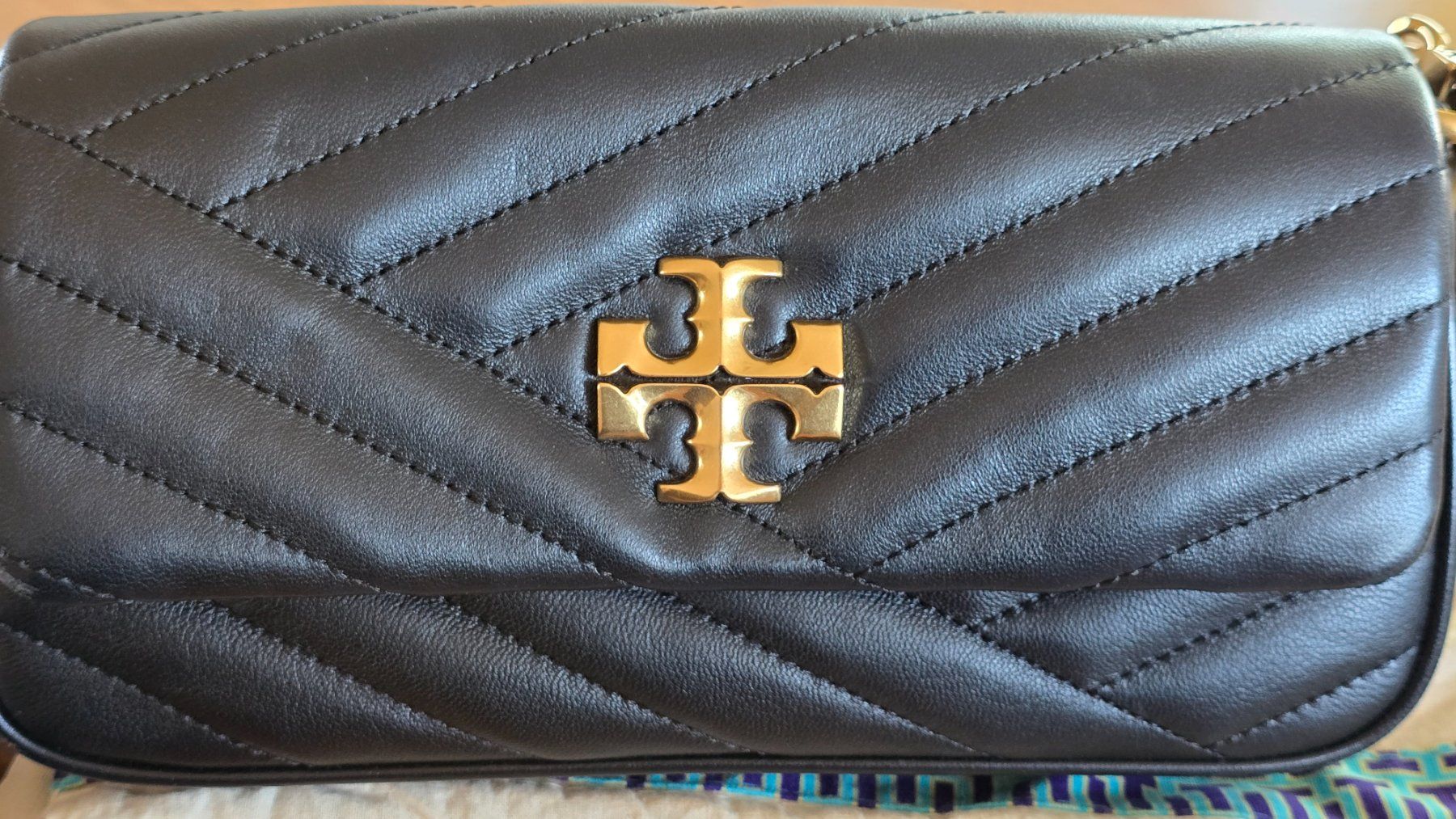 Tory Burch Borse da donna: Tory Burch Kira Chevron Handtasche schwarz – Usato da Uster venduto da proshka74 7