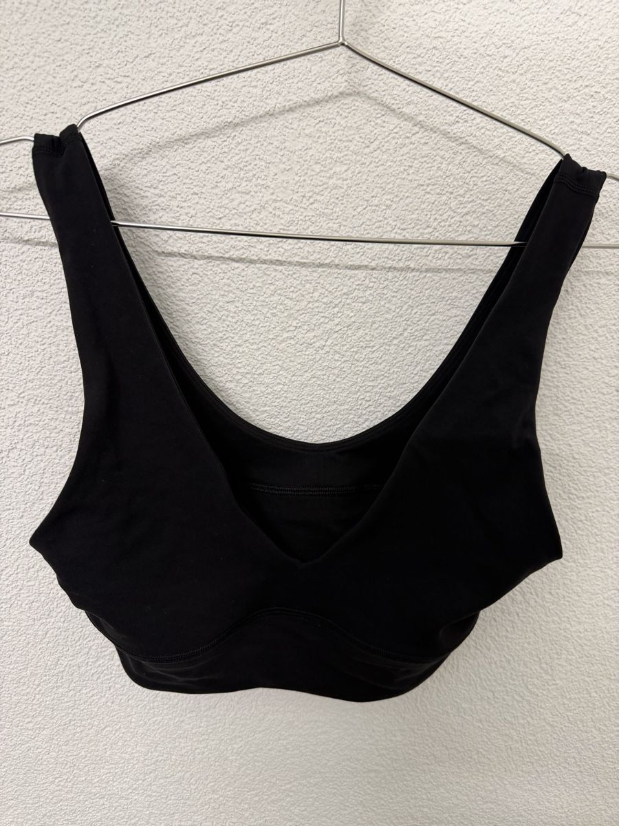 Lululemon Top: lululemon Align™ V-Neck Bra Gr.8 – Nuovo (secondo la descrizione) da Küsnacht ZH venduto da and_fpn2 1