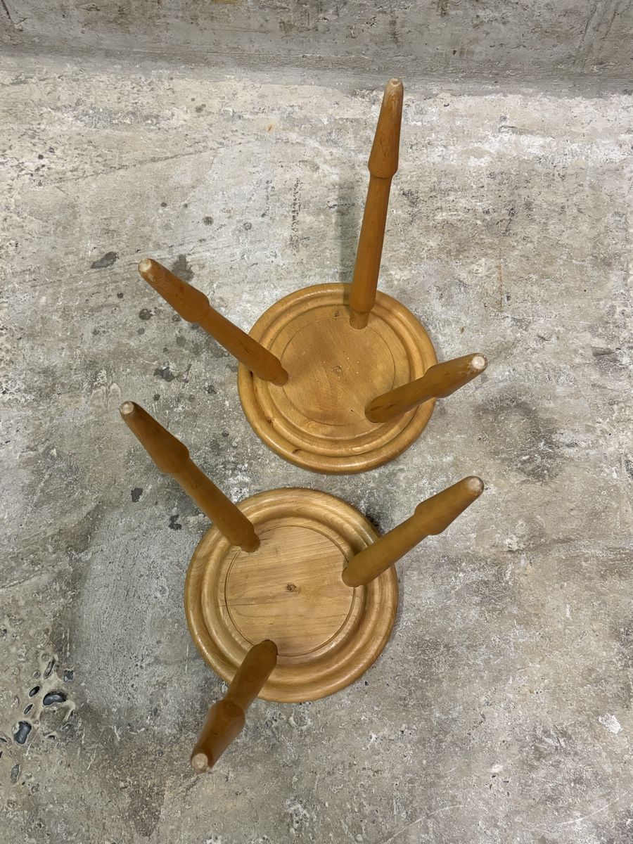 Sgabelli: Zwei schöne Holz-Hocker/Taburettli – Usato da Bern venduto da Pet-zi 3