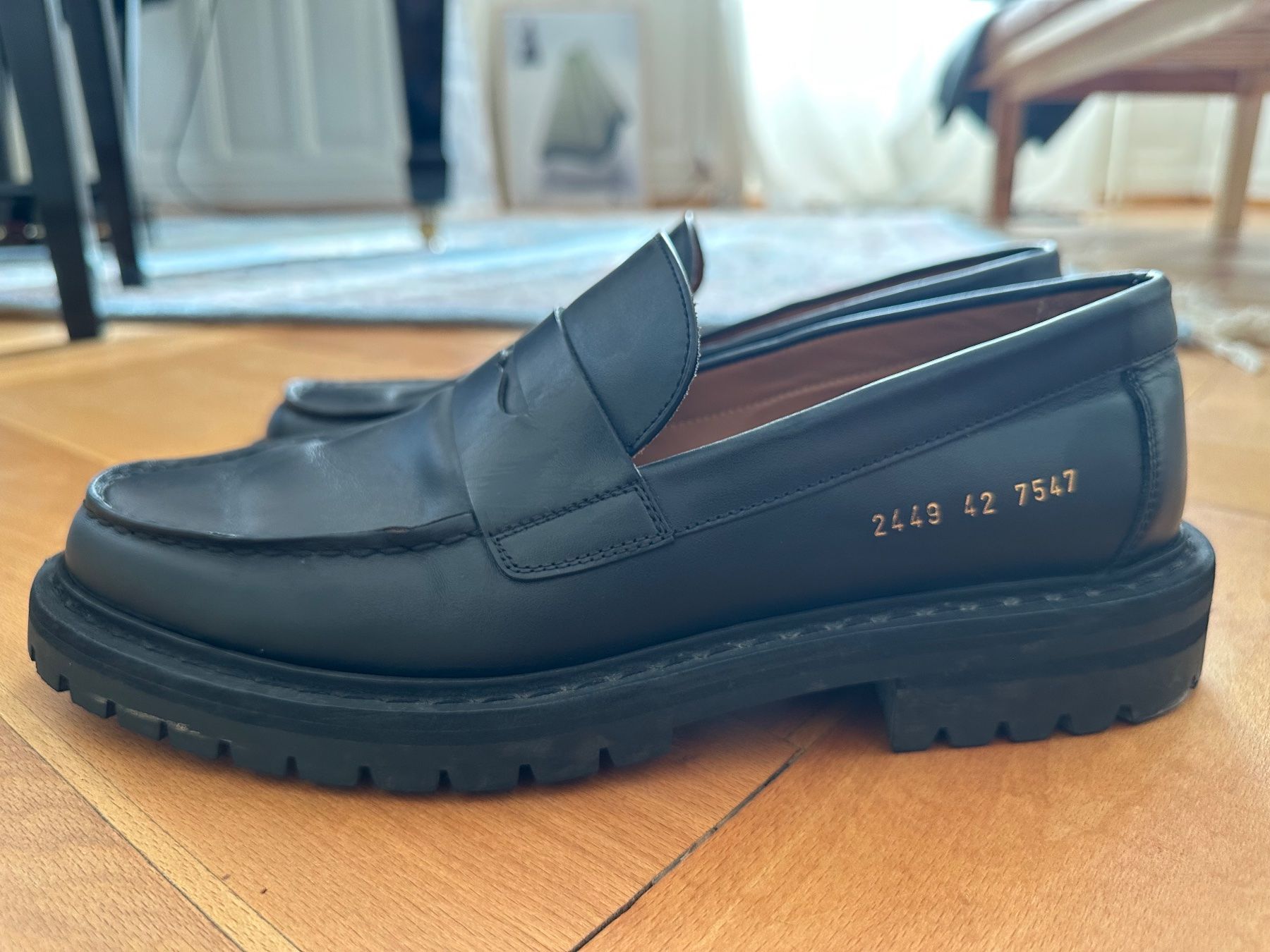 Chaussures hommes: Common Projects schwarze Leder Loafer mit Profilsohle Gr. 42 – D'occasion à Zürich par Michael_CK 2