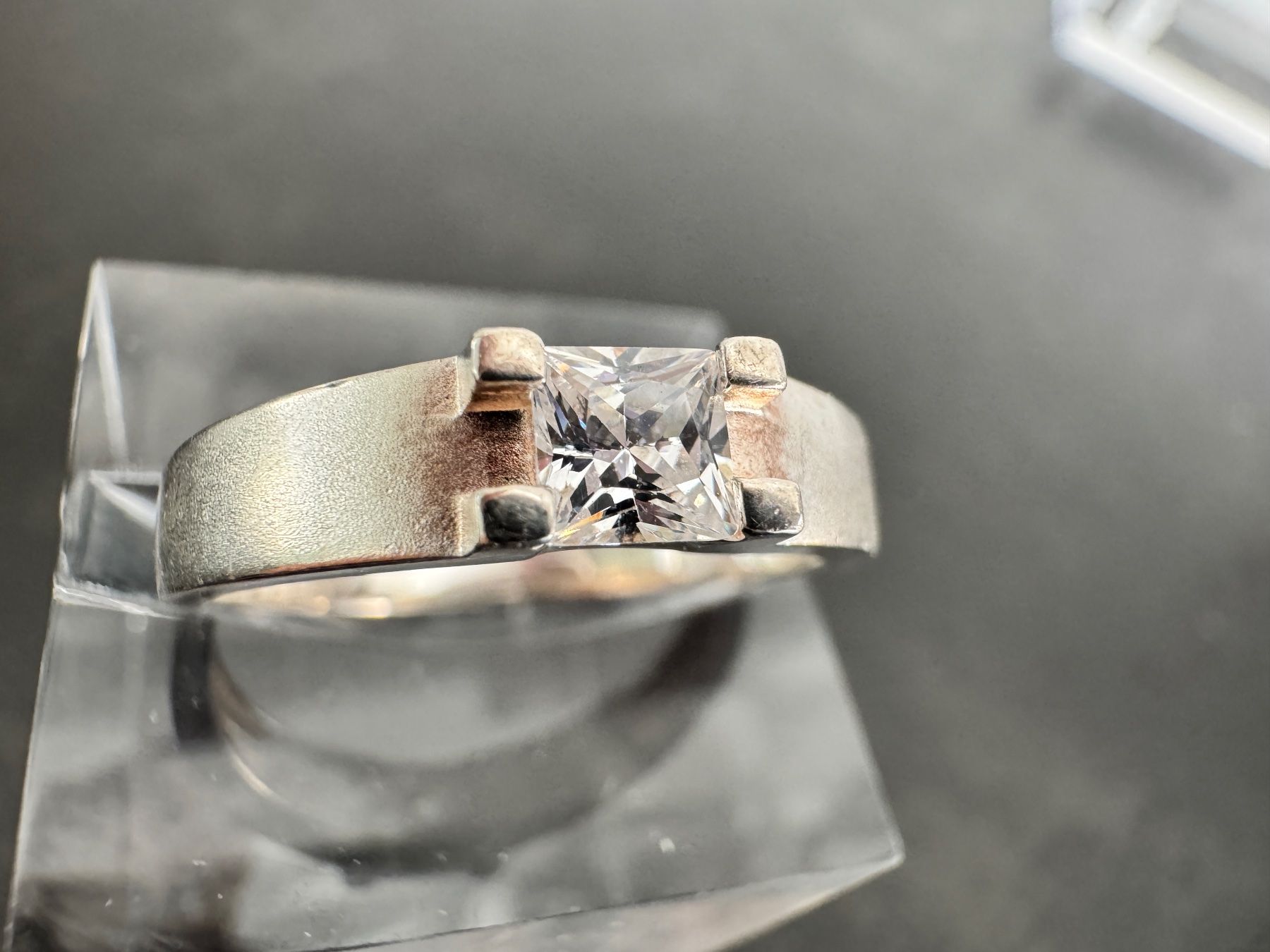 Anelli: Sterling Silber Ring mit Stein, Gr. 56 – Usato da Egg b. Zürich venduto da leroy711 1
