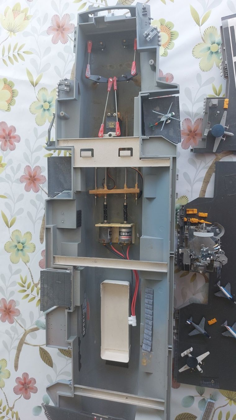 Revell Kits de montage: Flugzeugträger ENTREPRISE – D'occasion à Littau par Romanoff46 2
