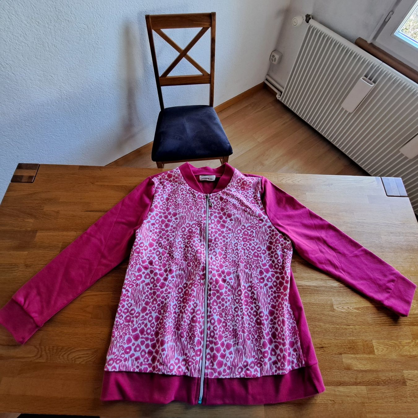 Giacche: neue Jacke, Helena Vera Grösse 42 – Nuovo (secondo la descrizione) da Walchwil venduto da TIERCHEN23
