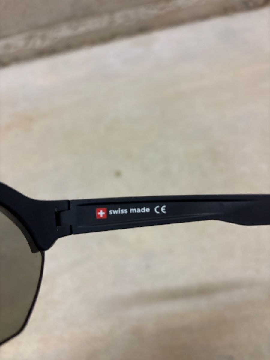 Lunettes & Verres: React Optray Onyx Sportbrille – Neuf (Voir description) à Bettwiesen par ras_9rk9 3