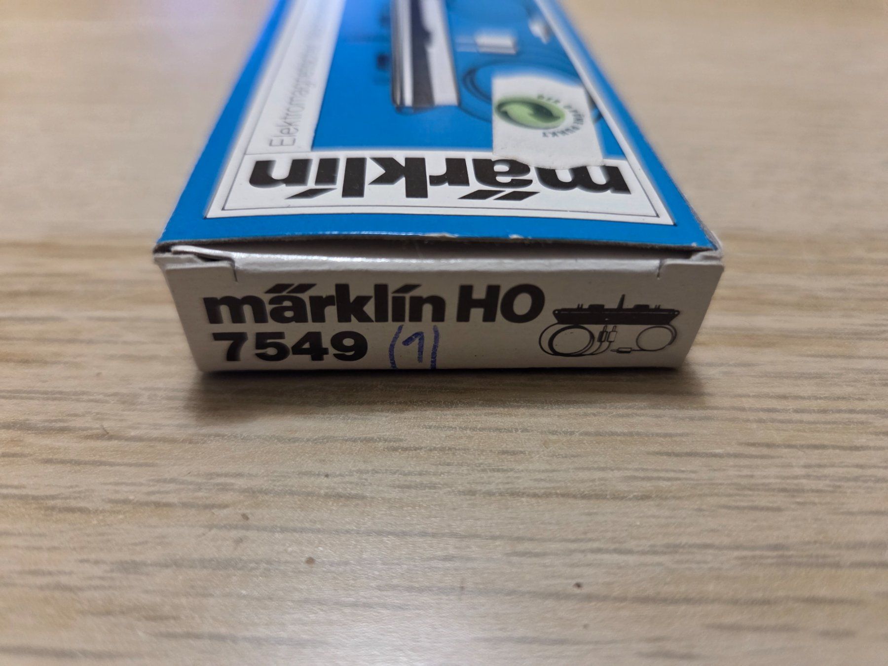 Märklin Modellini di ferrovie: Märklin 7549 Weichenantrieb H0 (1) – Usato da St-Aubin-Sauges venduto da Lo_Go 1