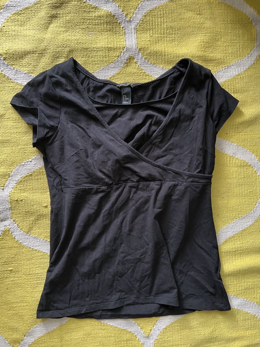 T-Shirts: Zwei Still-T-Shirts, schwarz, M/L – Gebraucht aus Zürich von Rajkumari 2