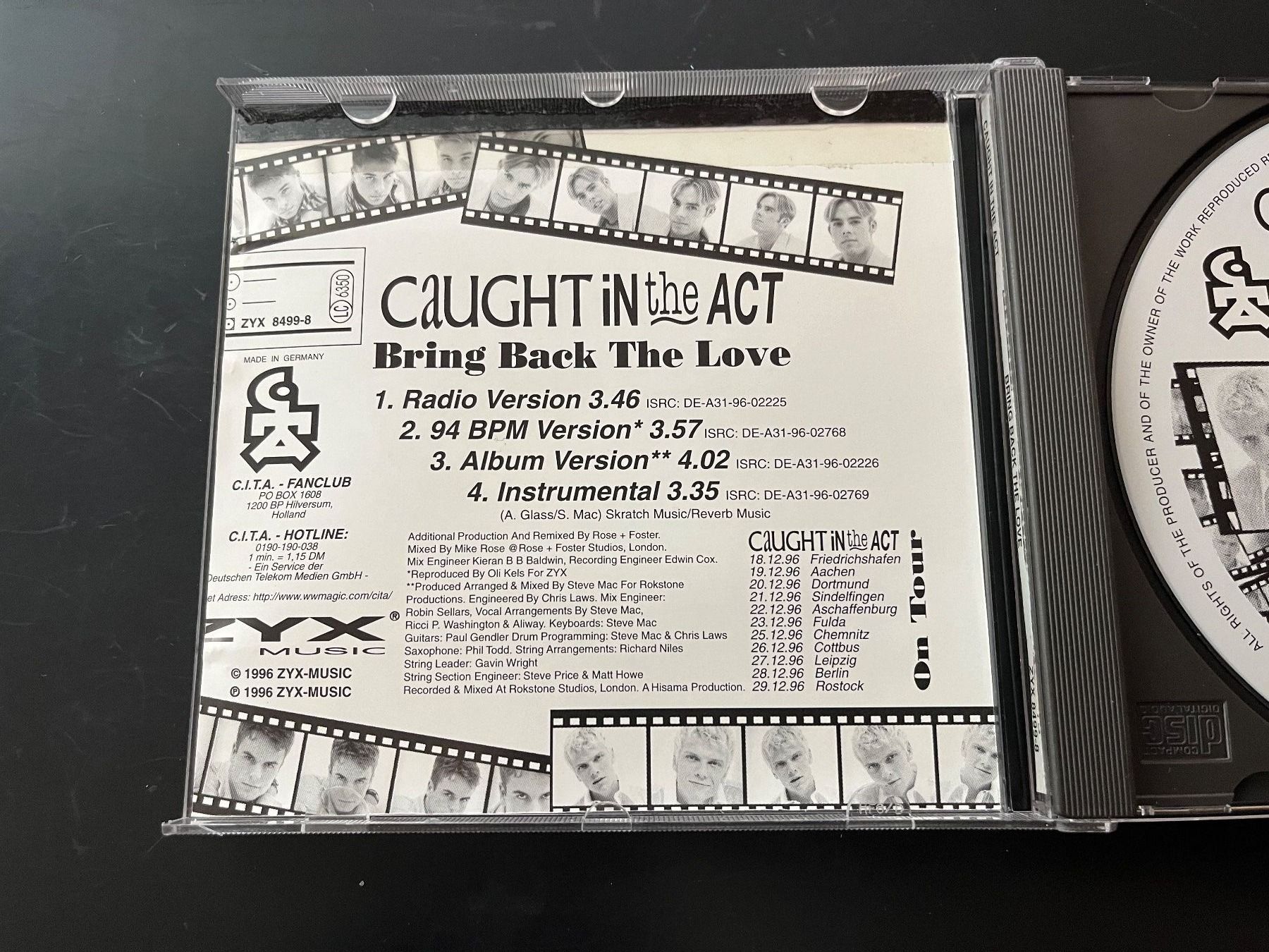 CD: 2 x CD von Caught in the Act (Vibe & Single "Bring back...") – Usato da Grosswangen venduto da Vita500 2