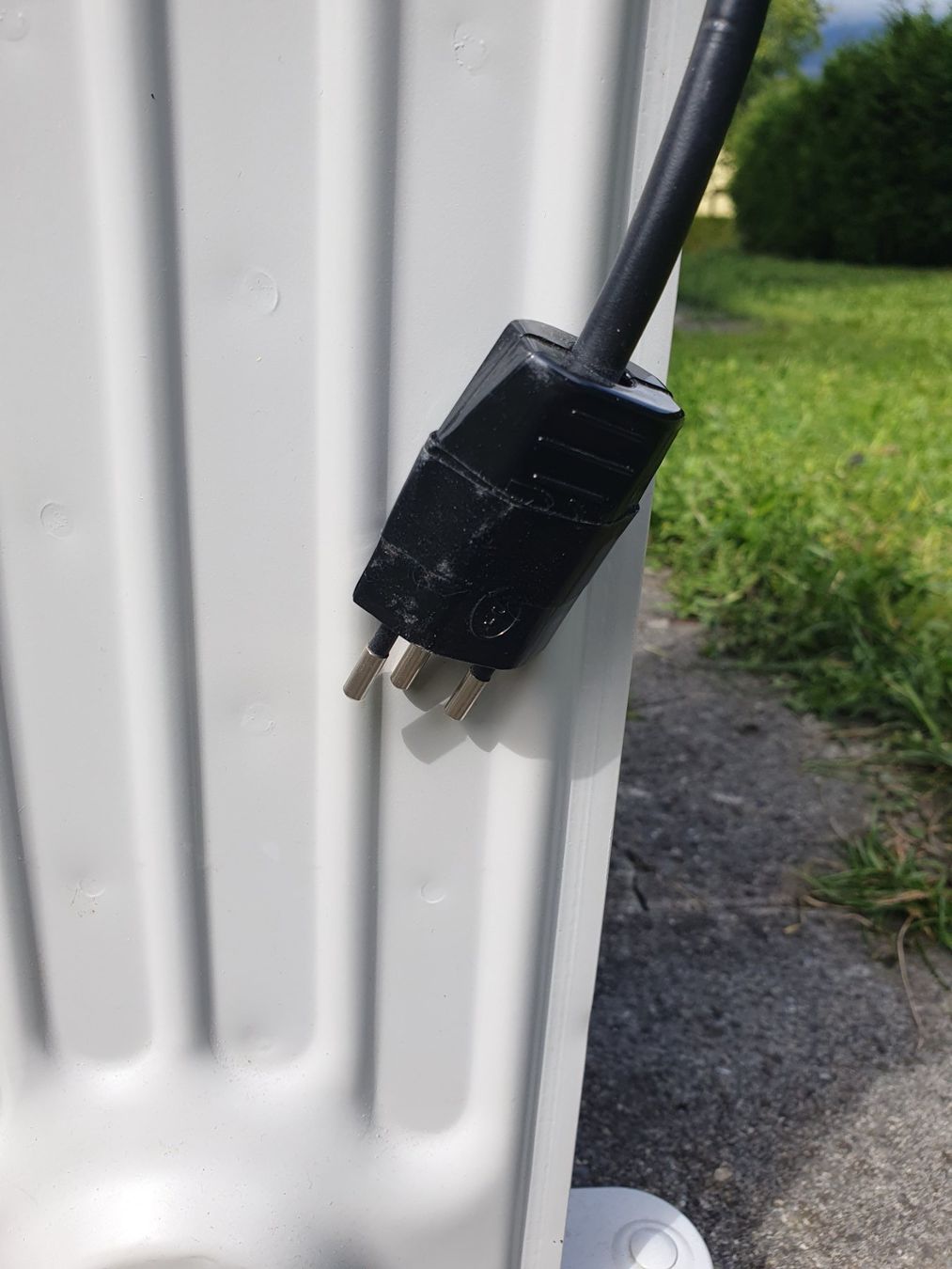 Radiatori: Elektro-Heizkörper – Usato da Haag (Rheintal) venduto da sch_2zy9 3