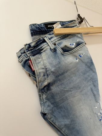 DSQUARED2 Jeans Gr.33 mit Farbsprenklern – trendig und chic!