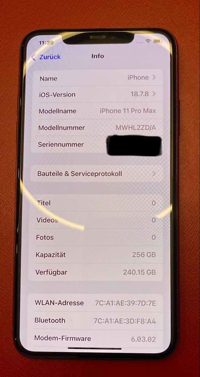 Apple Telefoni cellulari / Smartphones: iPhone 11 Pro Max 256 GB Gold – Usato da Wollerau venduto da Sondi22 4
