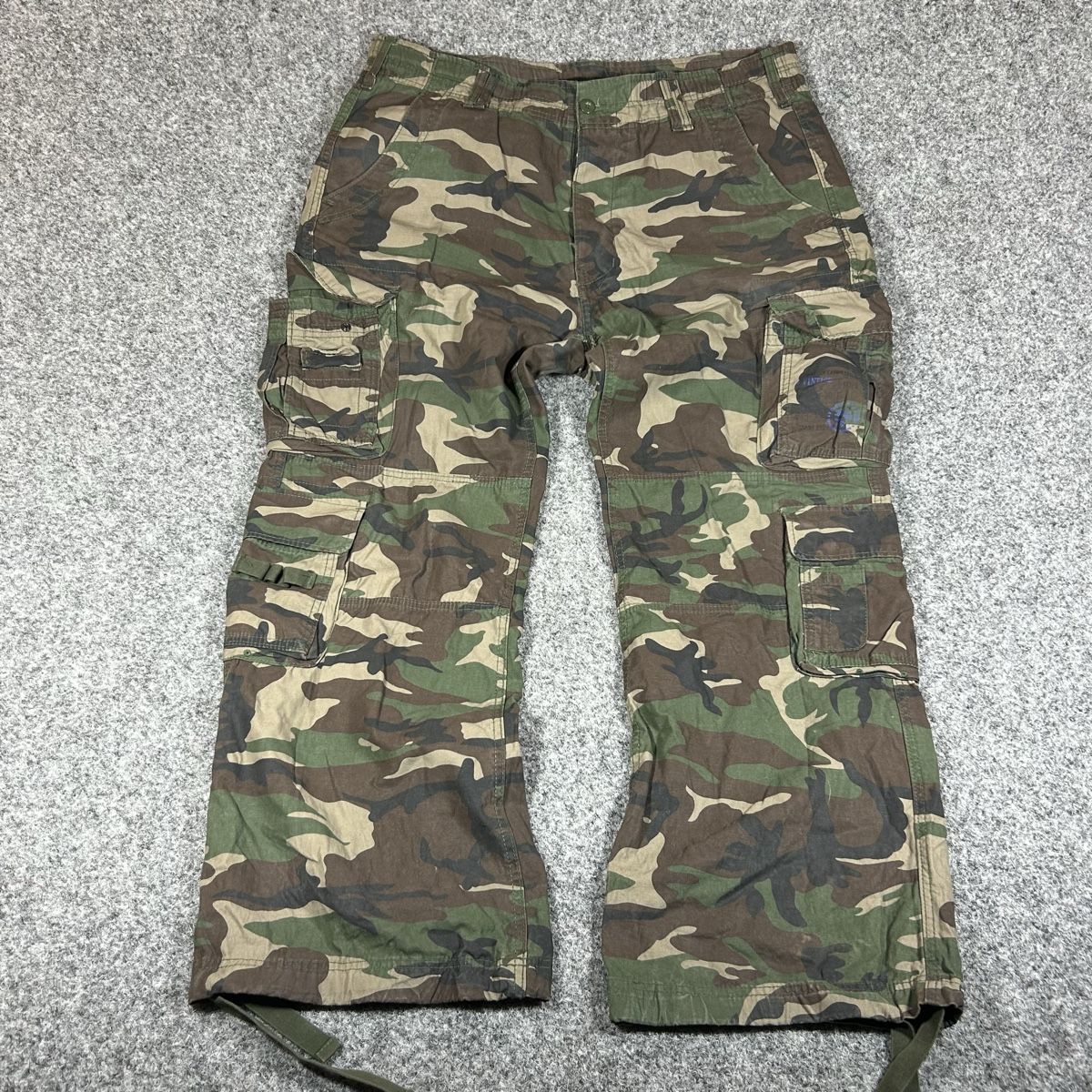 Pantaloni: Camo Pants cargo 3XL – Usato da La Sagne NE venduto da Matlasape