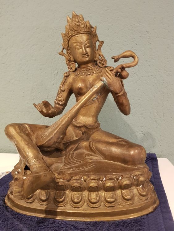 Buddha mit Musikinstrument | Kaufen auf Ricardo