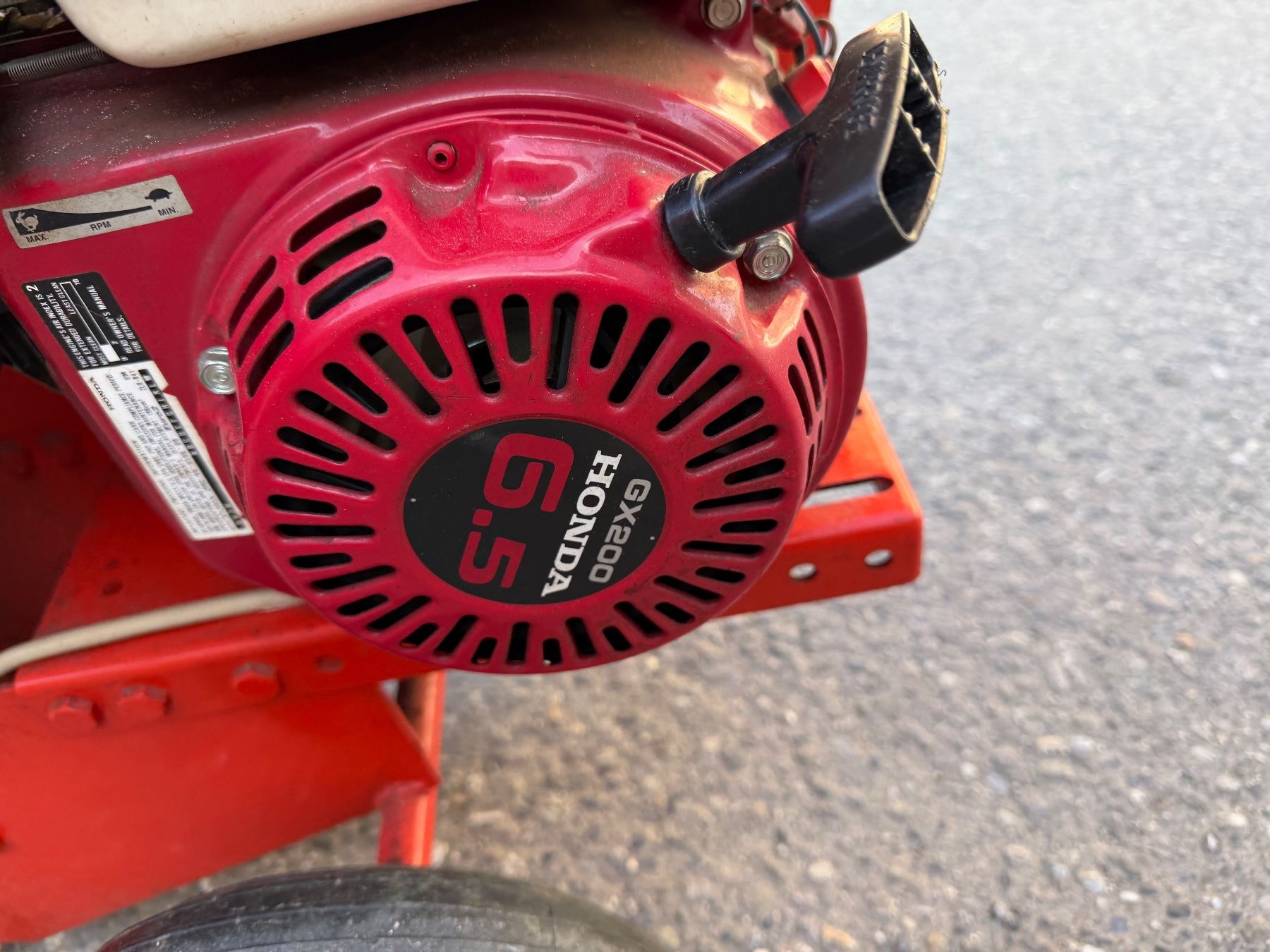 Trinciatrici: Holzhäcksler mit Honda Motor – Usato da Buttisholz venduto da Jan_wq8p 4