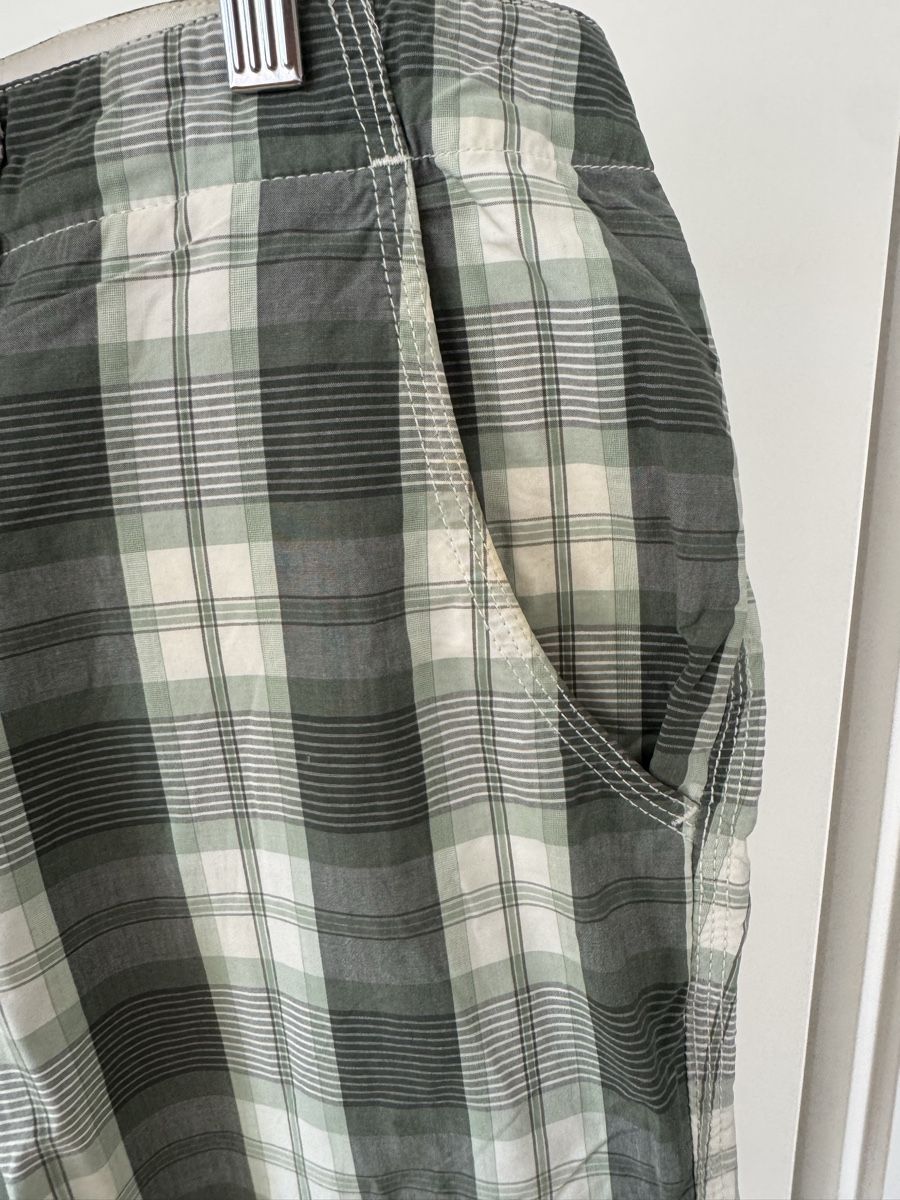 Superdry Pantaloni: Superdry Cargo Shorts kariert Grösse W34  – Usato da Flumenthal venduto da Krajan 2