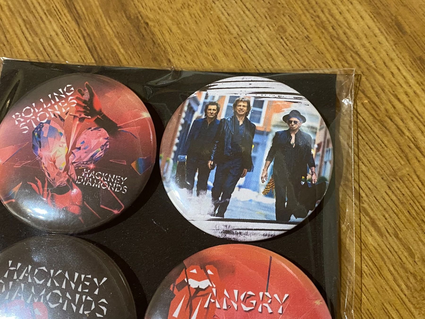 Placchette & Badge: Rolling Stones - Ansteck Badge - Hackney Diamonds – Nuovo (secondo la descrizione) da Basel venduto da VinylLover68 3