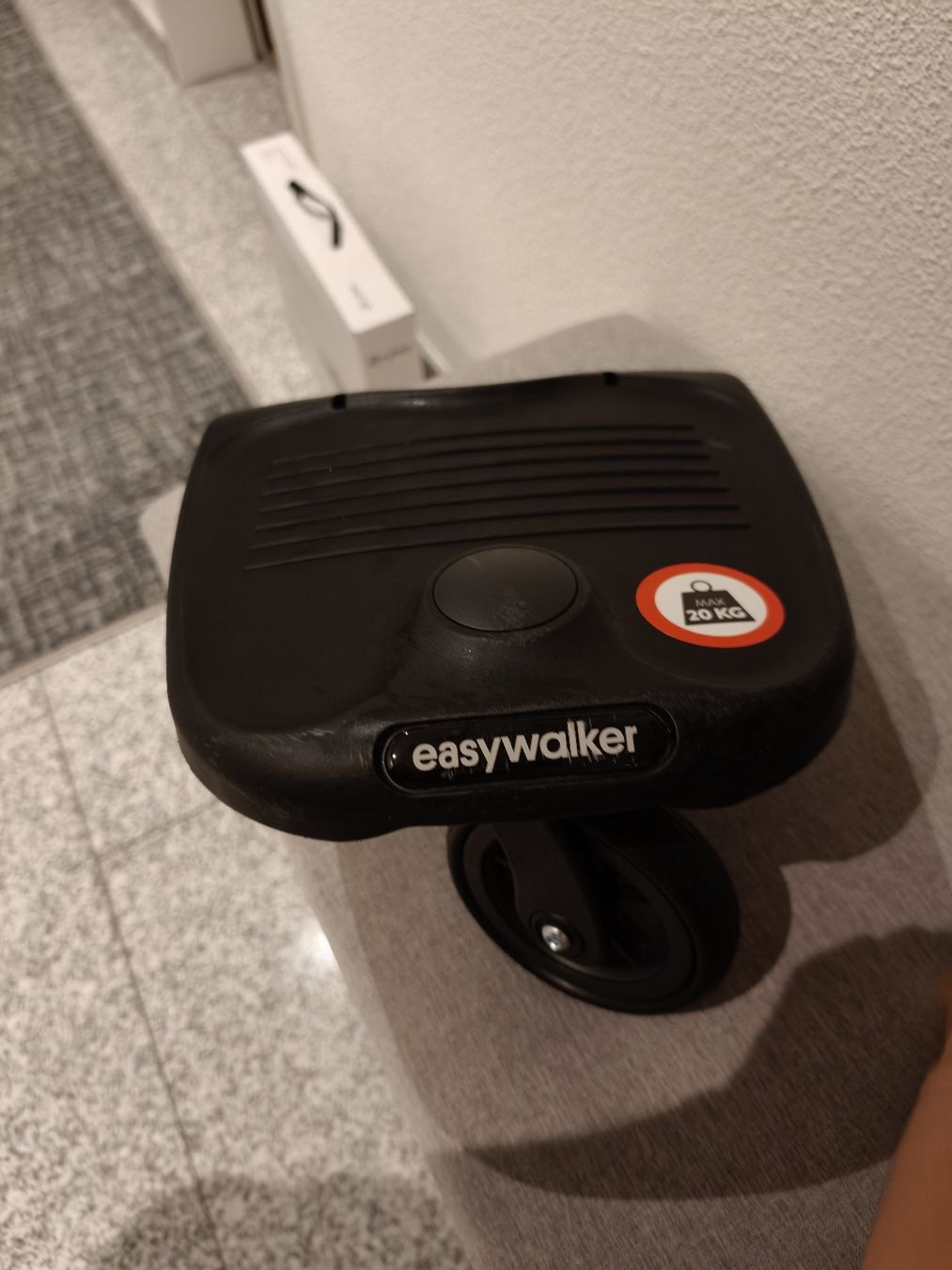 Kinderwagen Zubehör: Mitfahrbrett, Buggy Board Easywalker – Gebraucht aus Schindellegi von A.M.E.