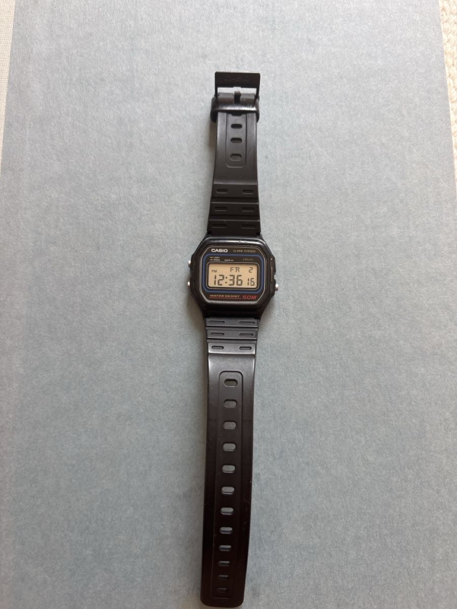 Casio Uhren: Armbanduhr Casio W-29 digital – Gebraucht aus Bern von wisemagpie 1