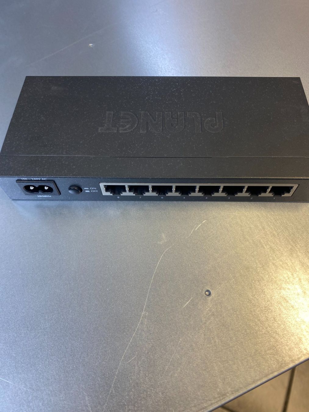 Hub & Switch: Planet GSD-805 v2 (8 Port) – Usato da Zizers venduto da Digitag0 2