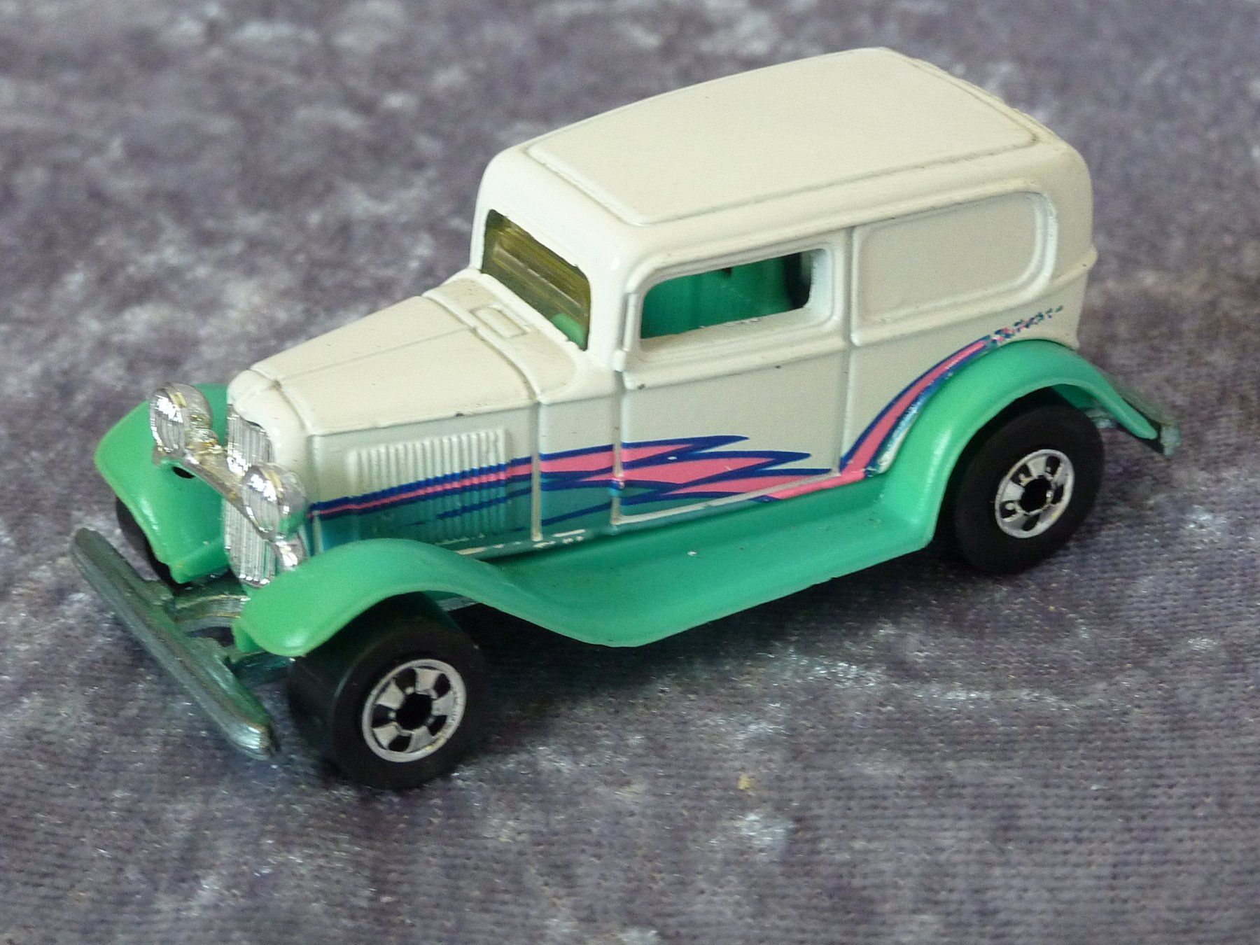 Hot Wheels Modellini d'auto: '32 Ford Delivery mint 1:64 – Usato da Dürrenäsch venduto da Cobra1ch 2