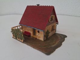 Modellbau Wohnhaus mit Garten