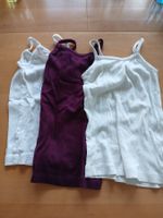 3 Unterhemden Weiss/Bordeaux Grösse 110/116