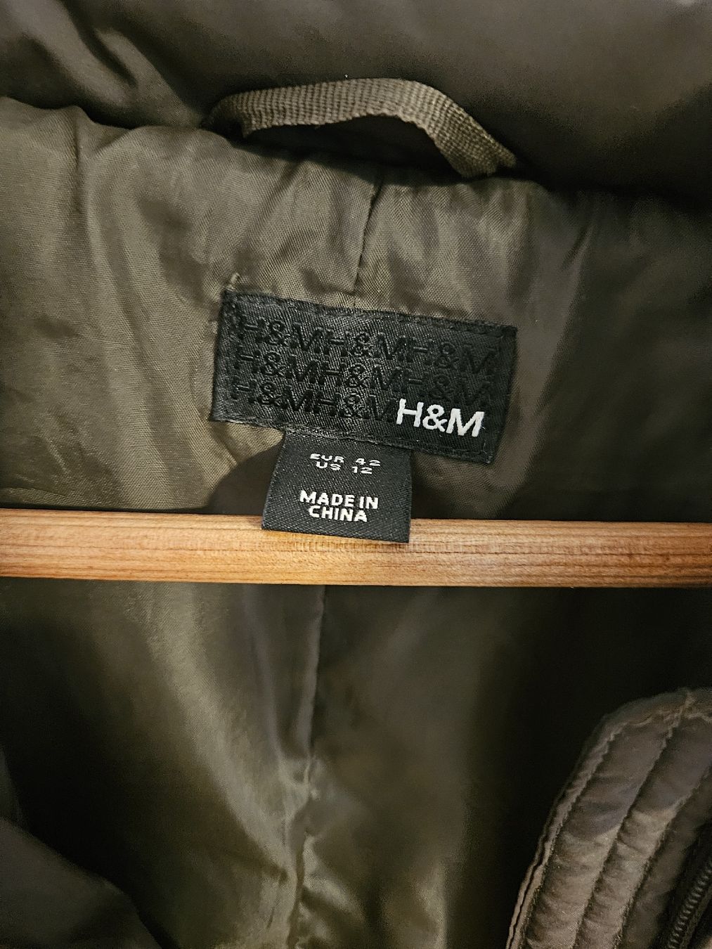 H&M Mäntel: Veste doudoune H&M – Gebraucht aus Tramelan von Vipers1 2