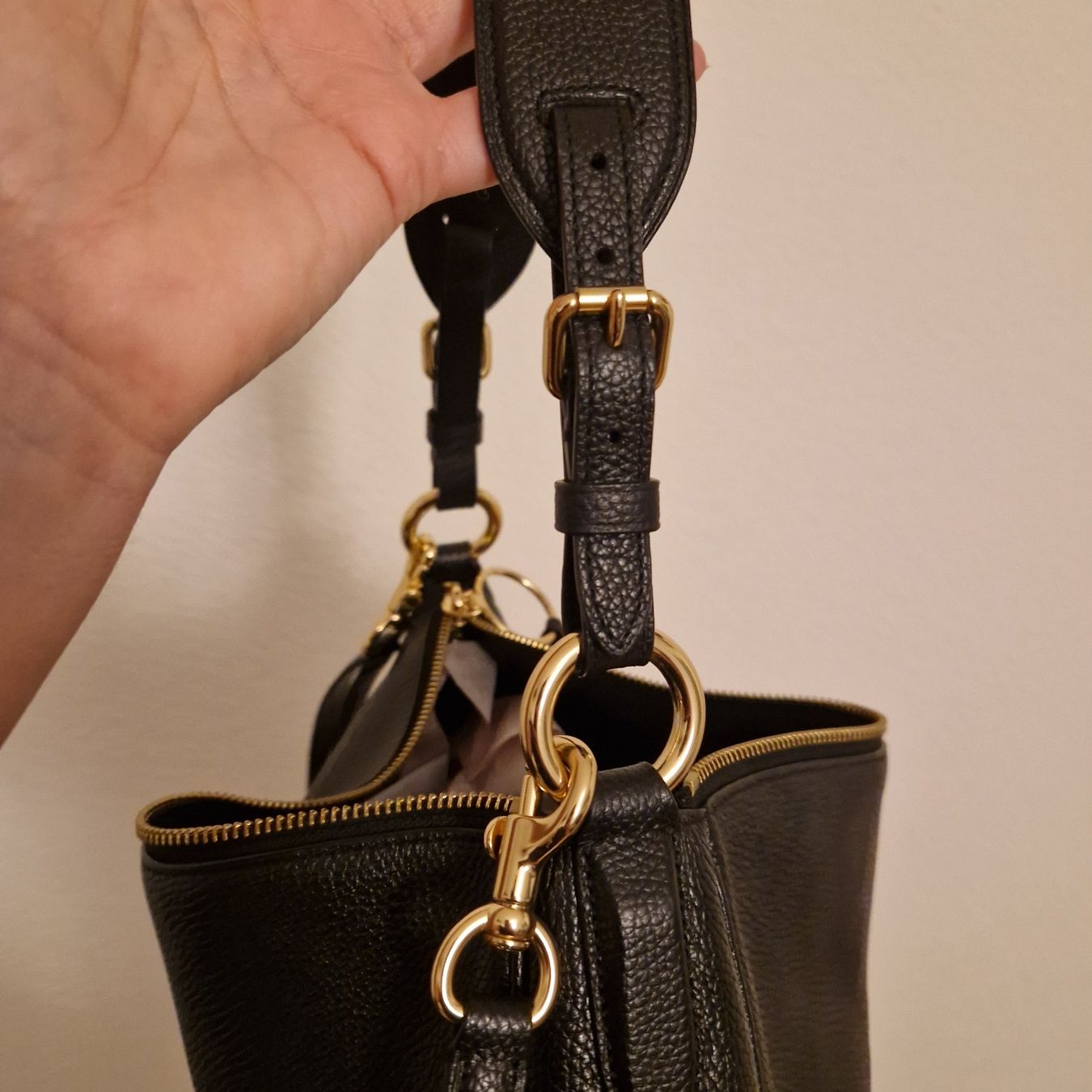 Coach Taschen für Damen: Coach Sutton Hobo schwarz – Gebraucht aus Eschenbach LU von Kolibrii 3