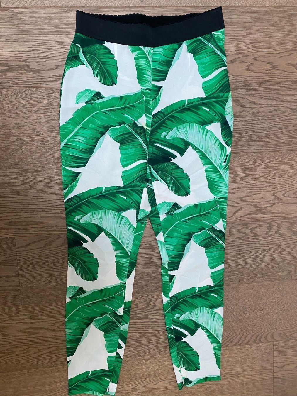 Dolce & Gabbana Pantaloni: Dolce & Gabbana Hosen mit Palmenprint – Usato da Meilen venduto da Emma_321 8